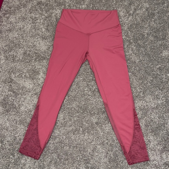 Fabletics work out pants - Picture 3 of 7